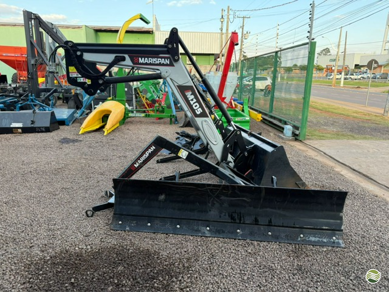 IMPLEMENTOS AGRICOLAS CONCHA FRONTAL Cotramaq Tratores GOIOERE PARANÁ PR